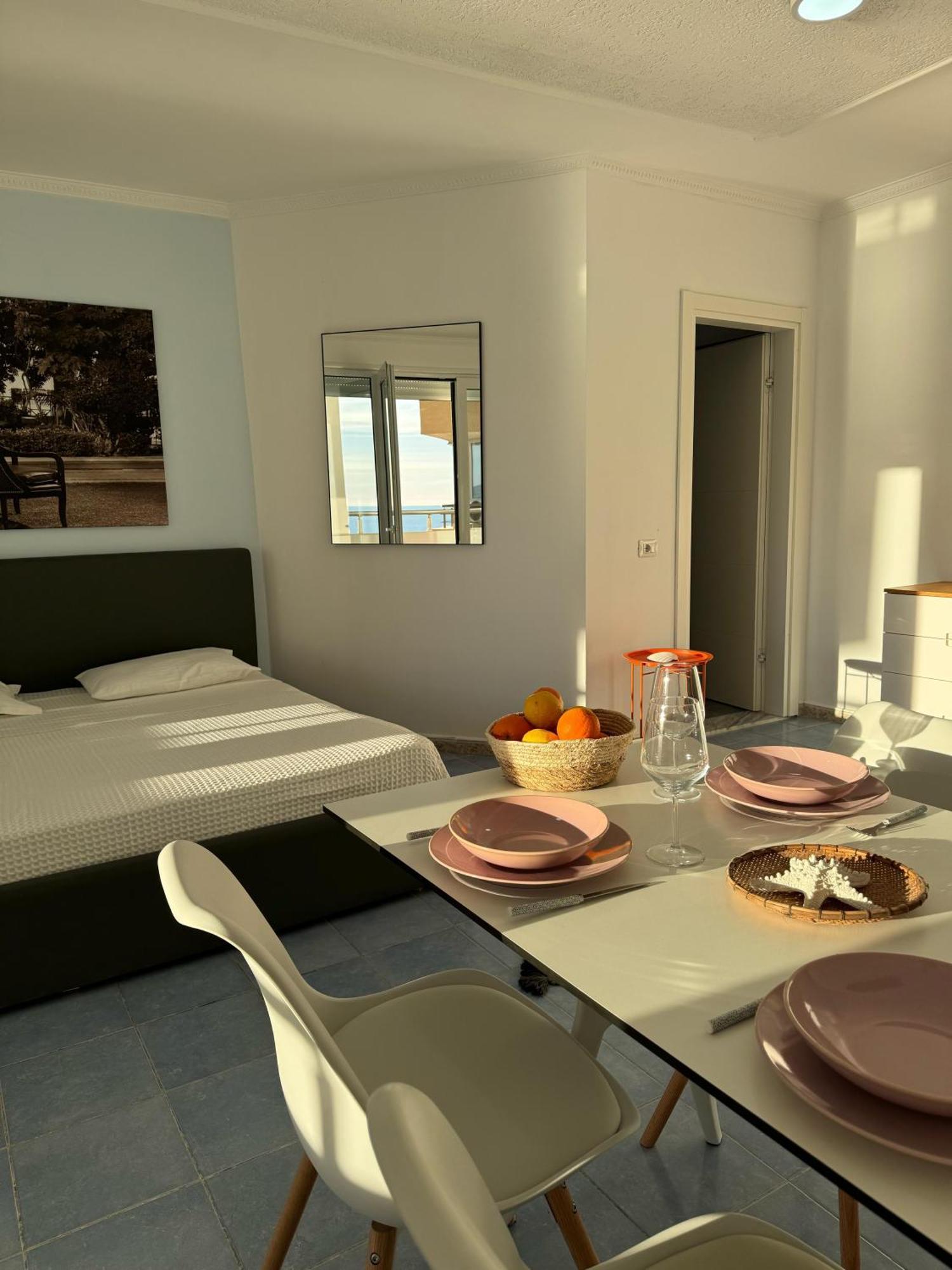 Beachfront Marilyn Durrës Exterior foto